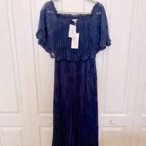 NWT LucyParis off the shoulder maxi dress